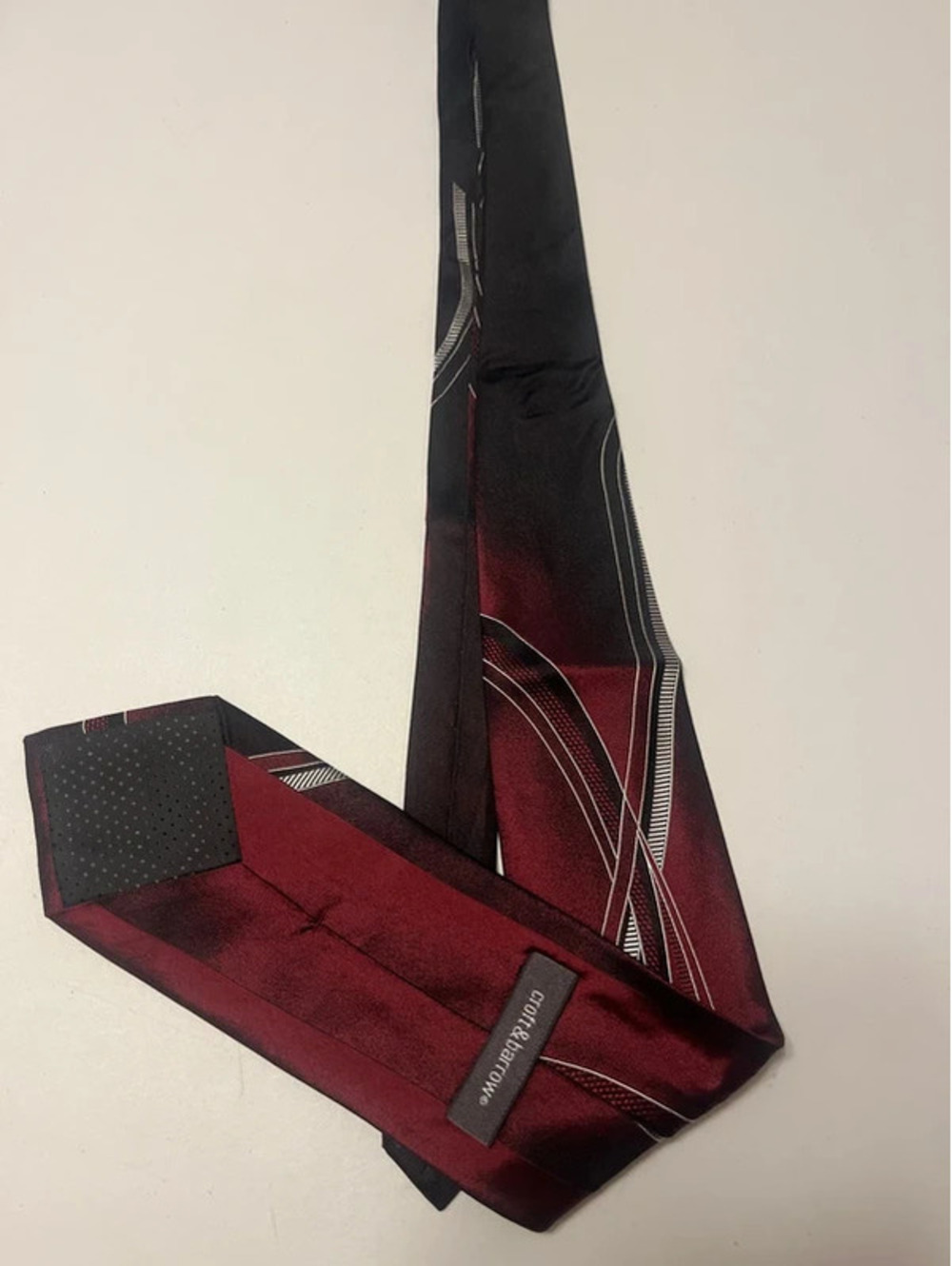 Croft & Barrow Men's Silk Blend Tie - Burgundy Abstract Geometric Pattern